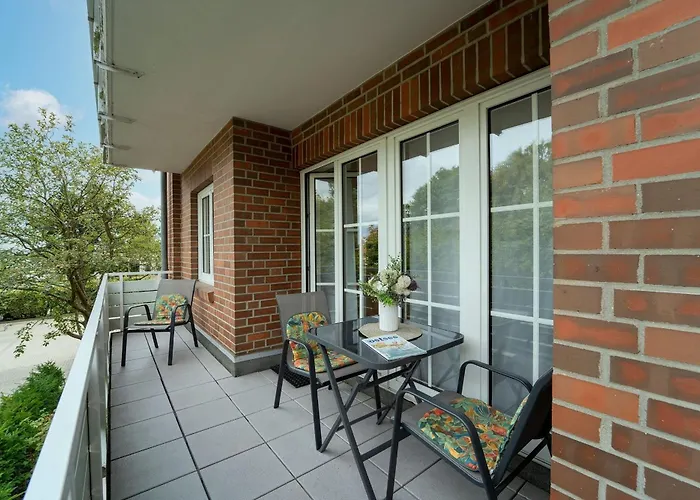 Appartement Seepark 11 *